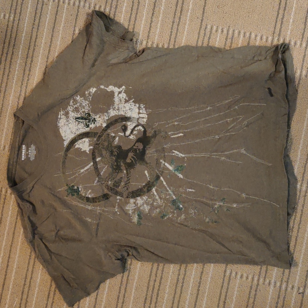 vintage Express tshirt large army green